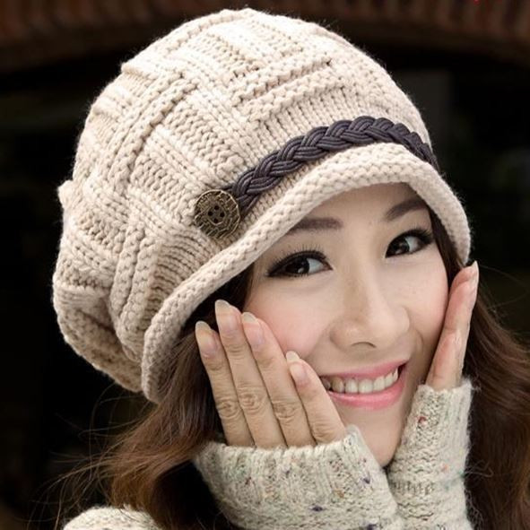 Női téli kötött sapka hat színben