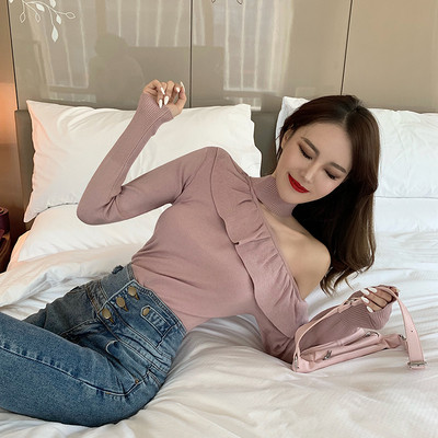 Modern női blúz magas gallérral és fürtökkel, négy színben