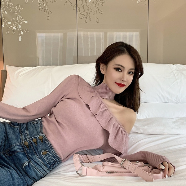 Modern női blúz magas gallérral és fürtökkel, négy színben