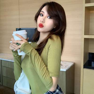 Bluză casual de damă cu decolteu oval și decupaje