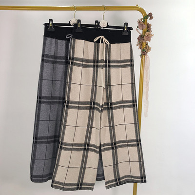 Плетен широк кариран панталон в два цвята