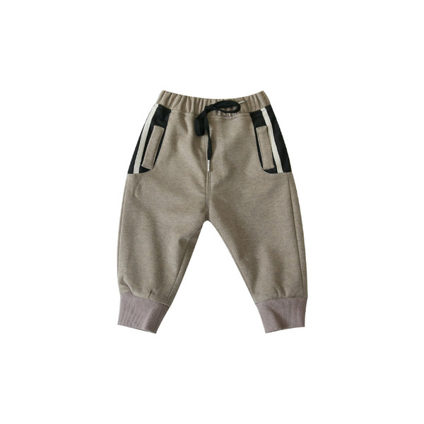 Gyermek sportnadrág új modellje fekete és barna zsebekkel