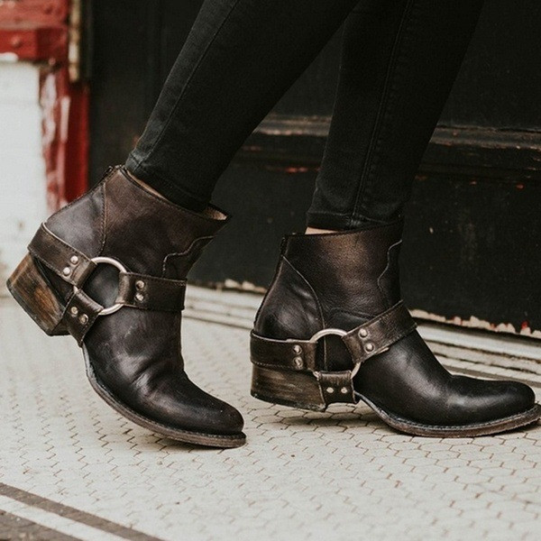 ÚJ női csizma modell vastag sarokkal, barna és szürke színben