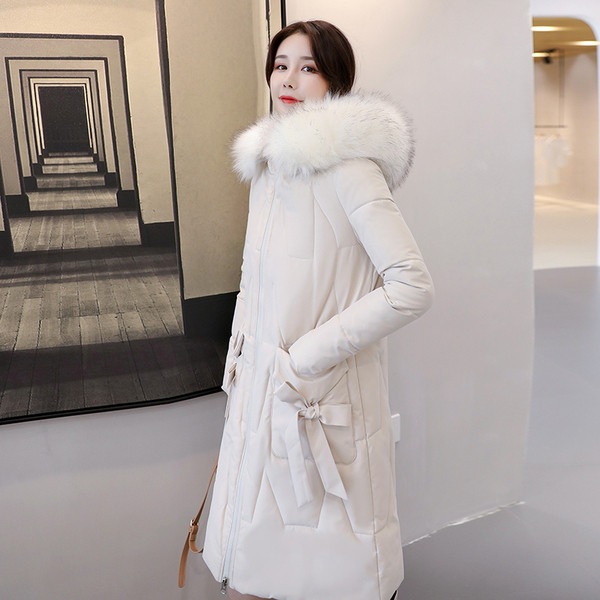 Geaca de iarna de dama moderna cu buzunare - model lung in alb, negru si albastru