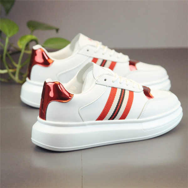 Μοντέρνα γυναικεία παπούτσια με δεσμούς σε δύο χρώματα