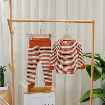 Set zilnic pentru copii în dungi pentru băieți în două părți în verde și portocaliu