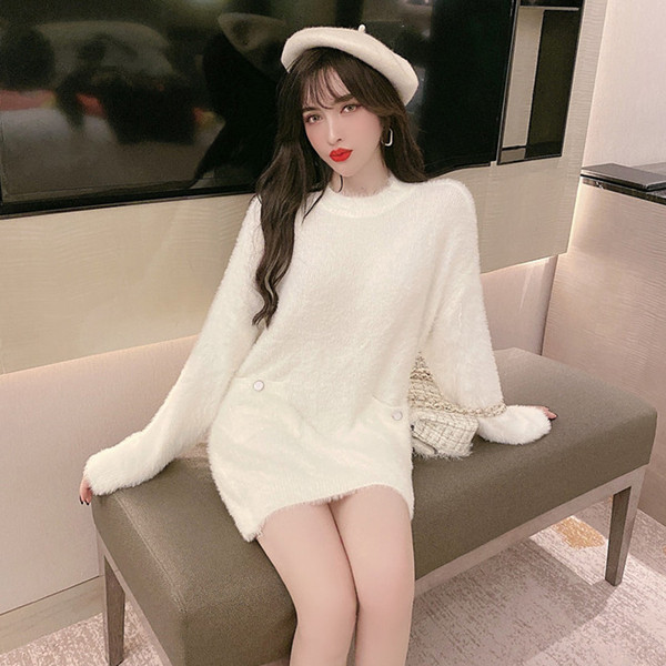 Καθημερινό γυναικείο πουλόβερ με τσέπη και κουμπιά σε λευκό και ροζ χρώμα