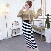 Vékony pulóver bézs, fekete és fehér színben