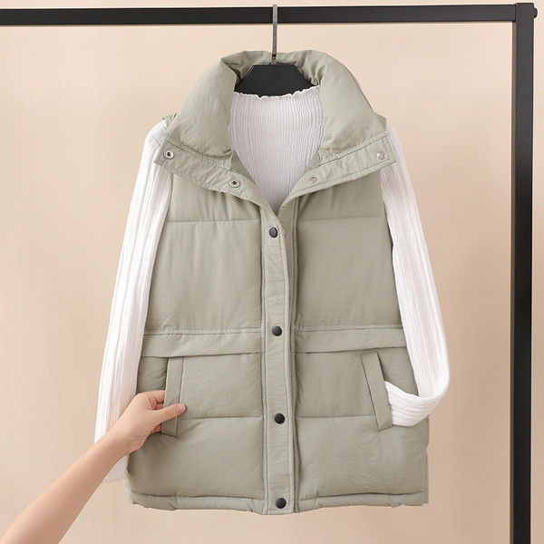 Vesta de dama cu nasturi si buzunare in mai multe culori diferite