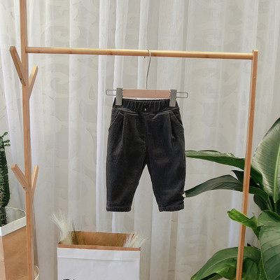 Új modell gyereknadrág fiúknak zöld, bézs és szürke színben