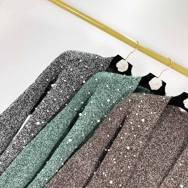 Cardigan lung cu buzunare in trei culori cu perle