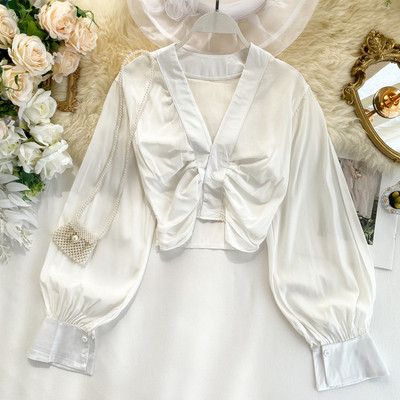 Cămașă scurtă de damă elegantă, cu decolteu spitz și mâneci lungi, în trei culori