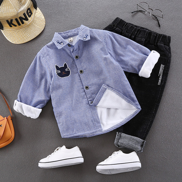 Μοντέρνο παιδκό πουκάμισο με κεντήματα μπλε και γκρι χρώμα