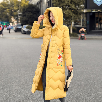 Γυναικείο χειμωνιάτικο μπουφάν με πολύχρωμα κεντήματα - μακρύ μοτίβο σε διάφορα χρώματα