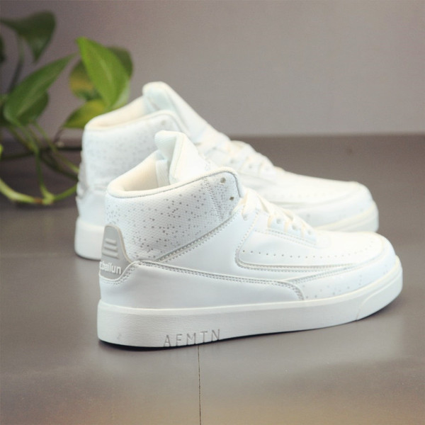 Ανδρικά πάνινα παπούτσια κατάλληλα για το χειμώνα σε τρία χρώματα