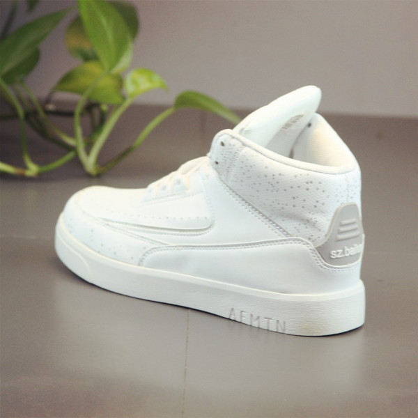 Ανδρικά πάνινα παπούτσια κατάλληλα για το χειμώνα σε τρία χρώματα