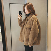 Geaca casual dama model larg in maro si alb