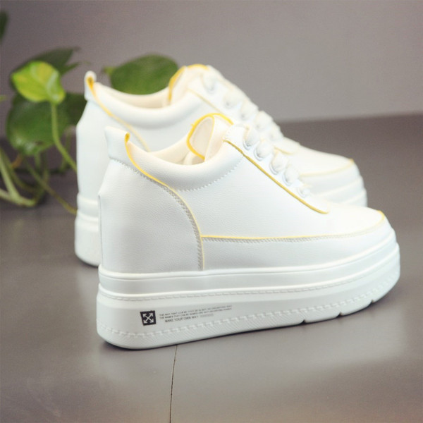 Μοντέρνα γυναικεία παπούτσια πλατφόρμας σε τέσσερα χρώματα