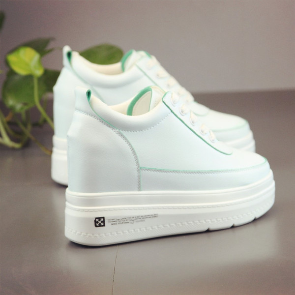 Μοντέρνα γυναικεία παπούτσια πλατφόρμας σε τέσσερα χρώματα