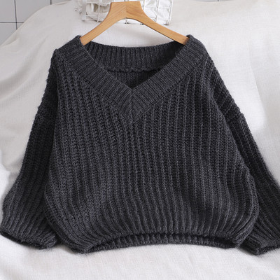 Μοντέρνο γυναικείο πουλόβερ με λαιμόκοψη και μακρύ μανίκι σε τέσσερα χρώματα