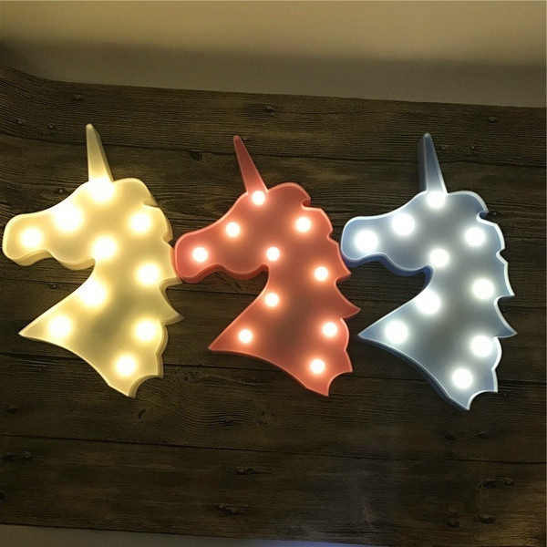 Éjszakai lámpa rózsaszín, fehér és kék LED izzókkal