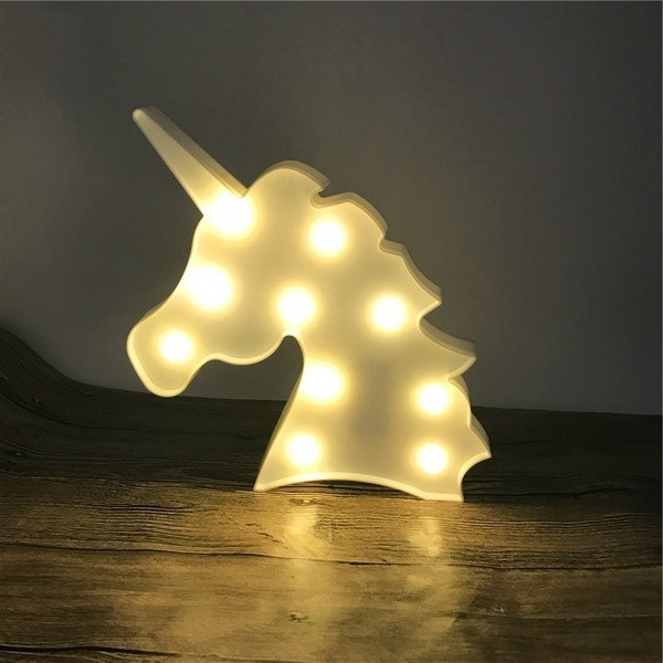 Éjszakai lámpa rózsaszín, fehér és kék LED izzókkal