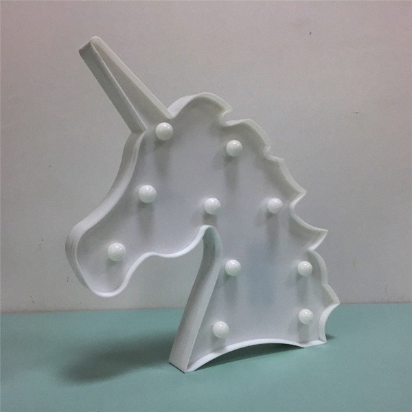 Éjszakai lámpa rózsaszín, fehér és kék LED izzókkal