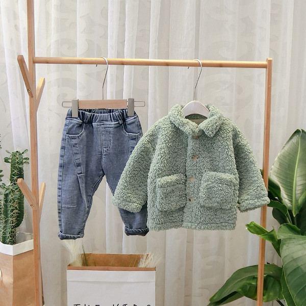 Palton pentru copii model nou pentru baieti in verde si bej