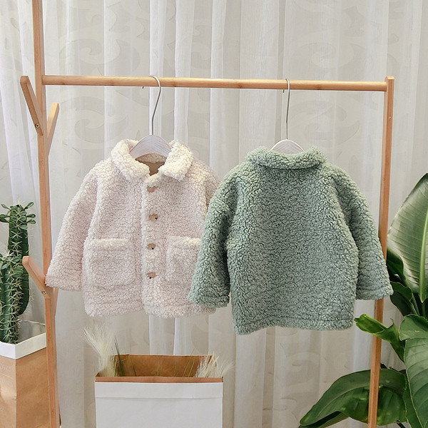 Palton pentru copii model nou pentru baieti in verde si bej