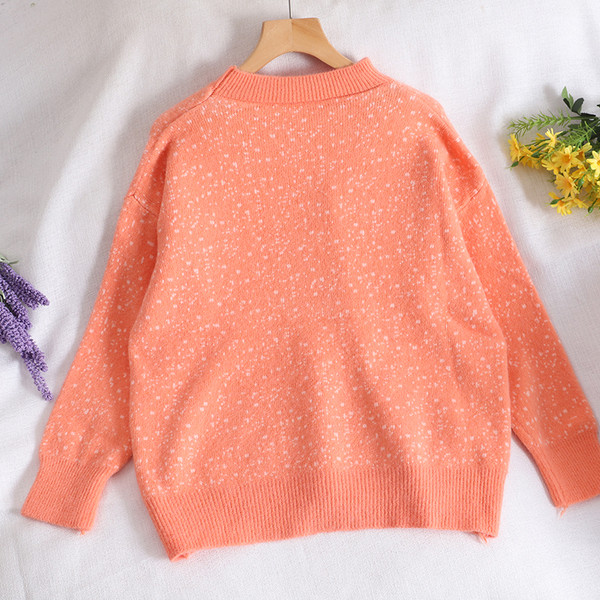 Γυναικείο πουλόβερ με οβάλ λαιμόκοψη σε πέντε χρώματα