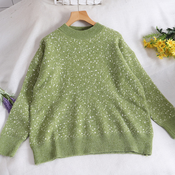 Γυναικείο πουλόβερ με οβάλ λαιμόκοψη σε πέντε χρώματα