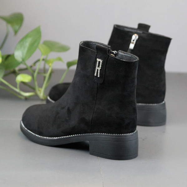 Cizme moderne de dama din piele intoarsa ecologica de culoare neagra