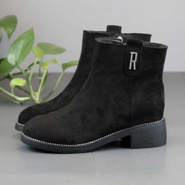 Cizme moderne de dama din piele intoarsa ecologica de culoare neagra