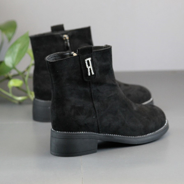 Cizme moderne de dama din piele intoarsa ecologica de culoare neagra