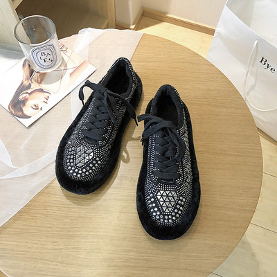 Νέο μοντέλο γυναικεία πάνινα παπούτσια με πέτρες σε μαύρο και άσπρο χρώμα