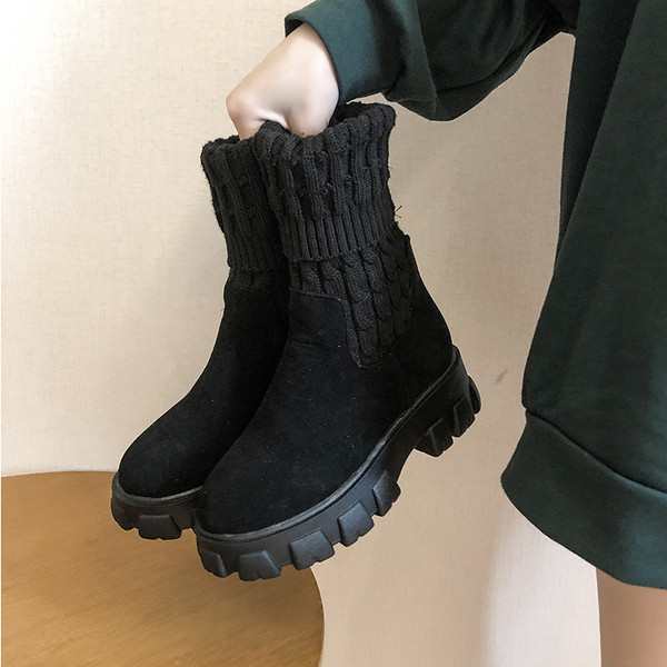 Cizme casual dama cu talpa aspra in negru - doua modele