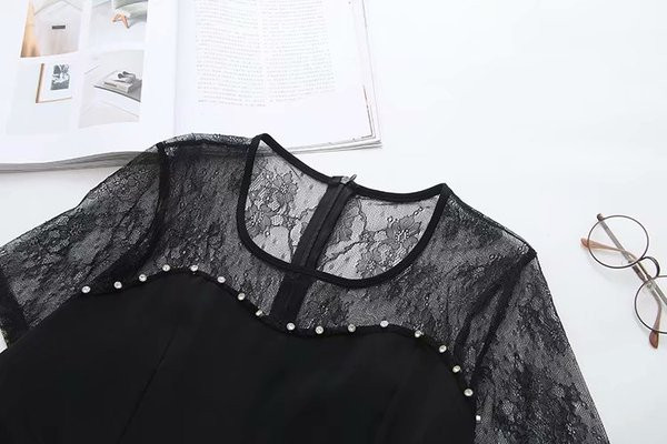 Γυναικείο κοντό φόρεμα με μακρύ μανίκισε μαύρο χρώμα