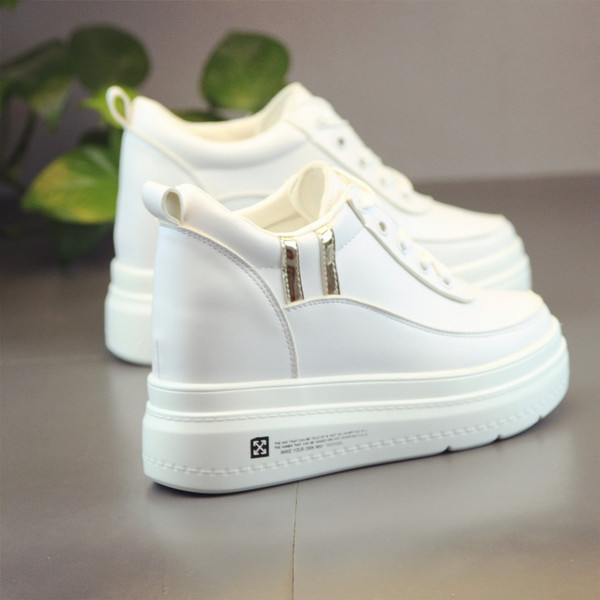 Adidasi de dama cu talpa interioara de culoare alba