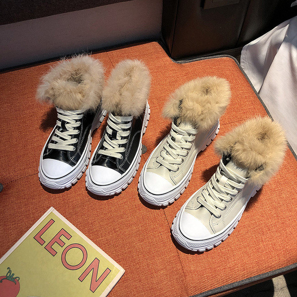 Γυναικεία αθλητικά χειμερινά παπούτσια από οικολογικό δέρμα με μαύρο και άσπρο χρώμα