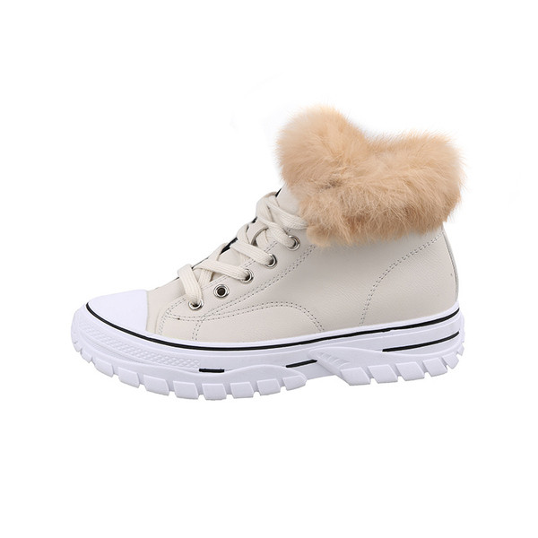 Γυναικεία αθλητικά χειμερινά παπούτσια από οικολογικό δέρμα με μαύρο και άσπρο χρώμα