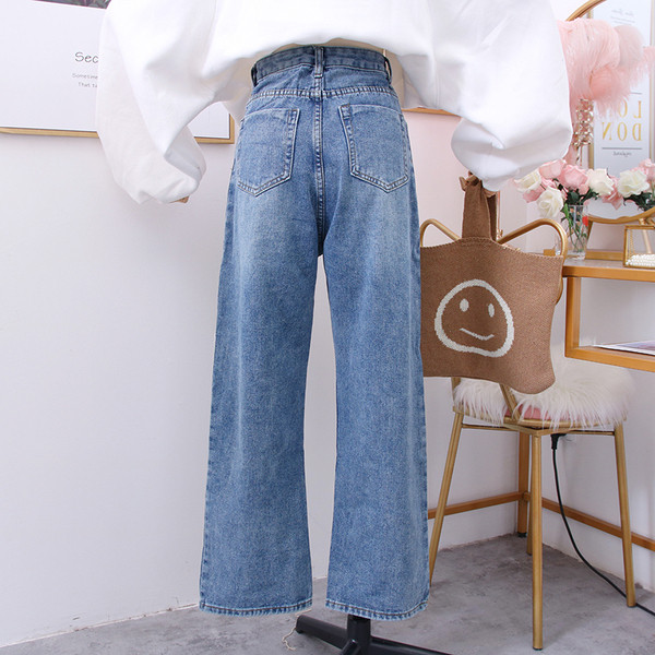 Blugi de dama actuali cu motive rupte in albastru