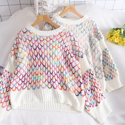 Γυναικείο μοντέρνο χρωματιστό πουλόβερ με οβάλ λαιμόκοψη