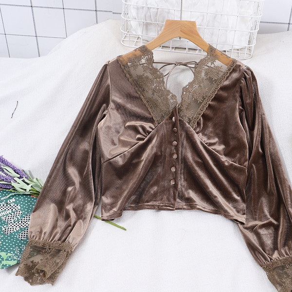 Cămașă modernă de damă cu decolteu spitz și dantelă în trei culori