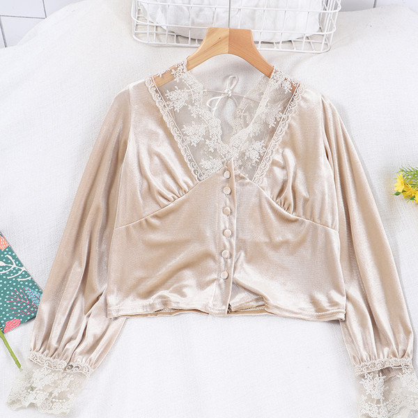 Cămașă modernă de damă cu decolteu spitz și dantelă în trei culori