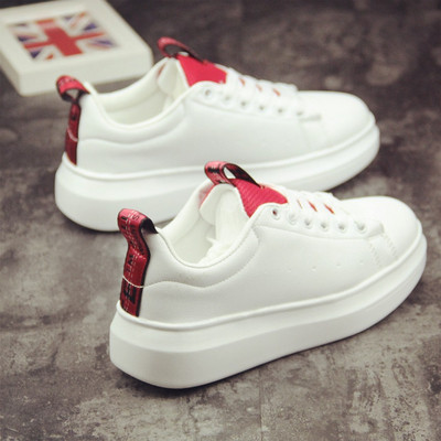 Μοντέρνα γυναικεία πάνινα παπούτσια σε τρία χρώματα