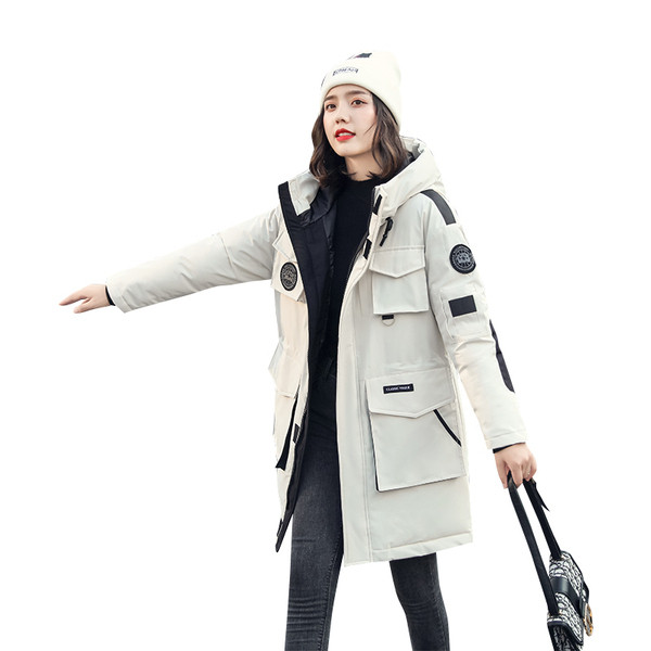 Γυναικείο χειμωνιάτικο μπουφάν με μεγάλες τσέπες και κουκούλα σε τρία χρώματα