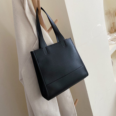 Geanta de dama moderna din piele ecologica in patru culori