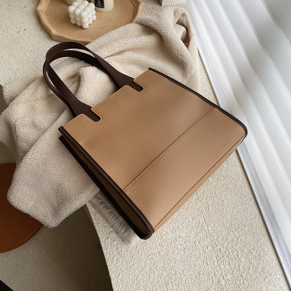 Geanta de dama moderna din piele ecologica in patru culori