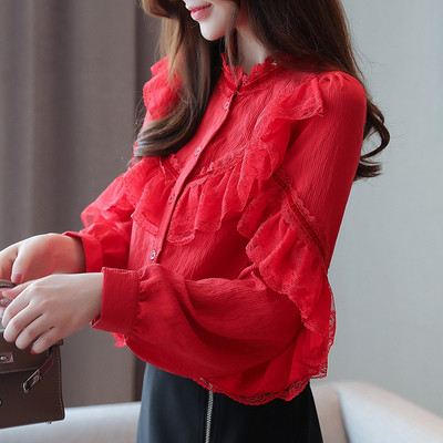 Cămașă casual de damă cu nasturi și dantelă în roșu și alb