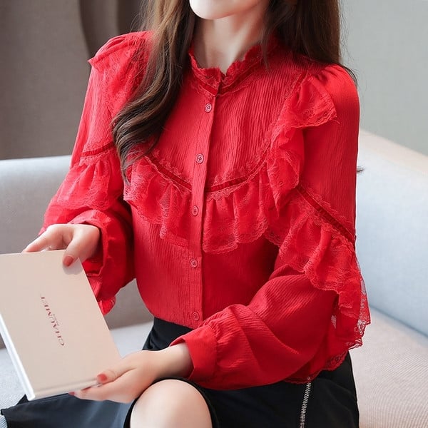 Cămașă casual de damă cu nasturi și dantelă în roșu și alb